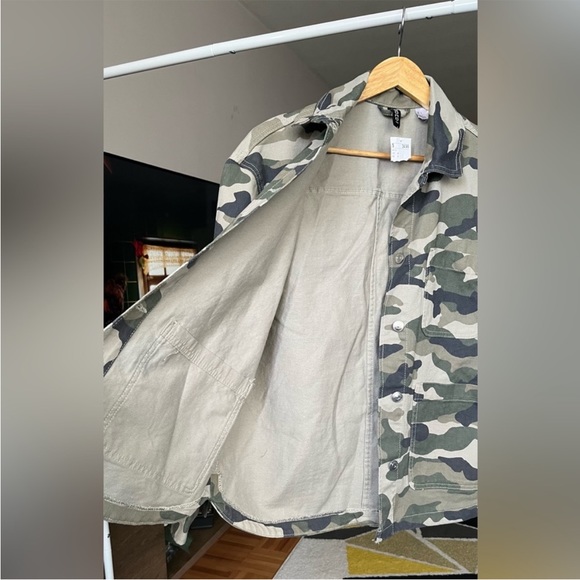 New with tag army print jeans jacket - Picture 5 of 8